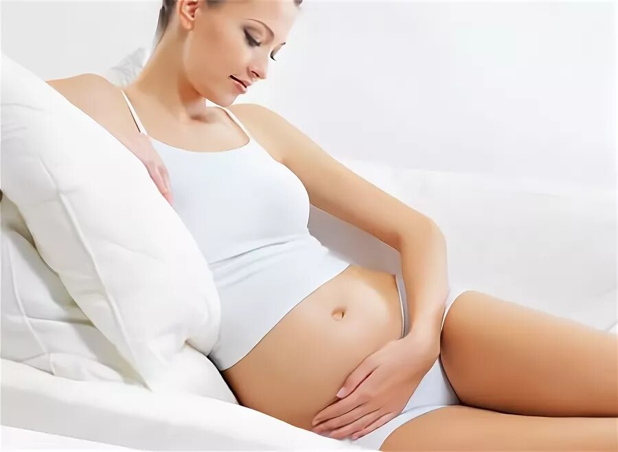 Можно ли пить мелиссу беременным. Фитофарм мелиссы трава. Можно ли пить мелиссу беременным. Мята фитофарм. Чай с мятой при беременности.