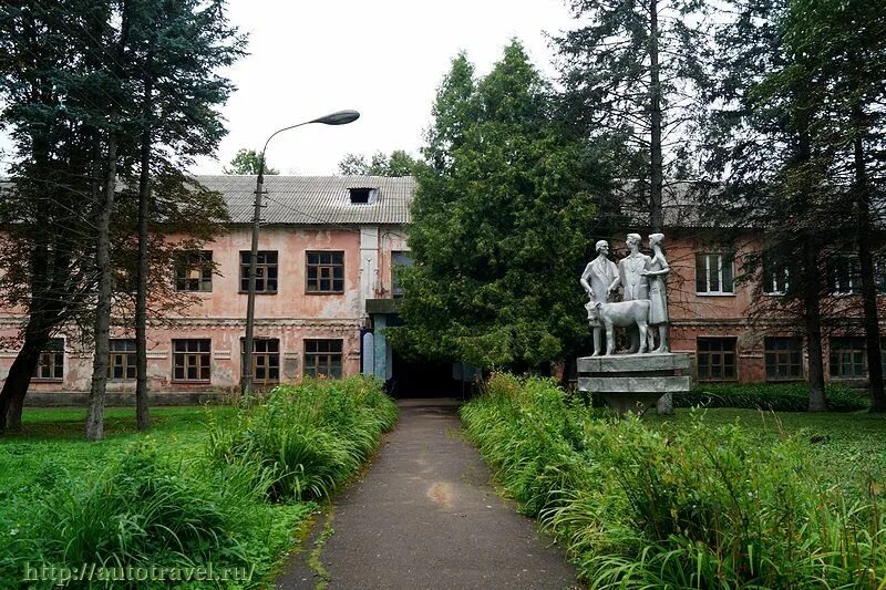 Безобразова деревня. Усадьба ивановское-безобразово. усадьба безобразовых в волоколамске. усадьба графа безобразова. село ивановское волоколамск.