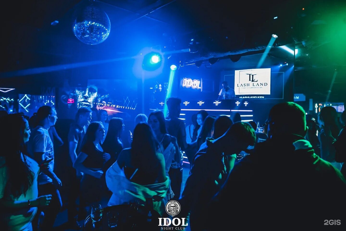 Idol казань. Idol club. Клуб айдол. Клуб idol казань. Идол ижевск.