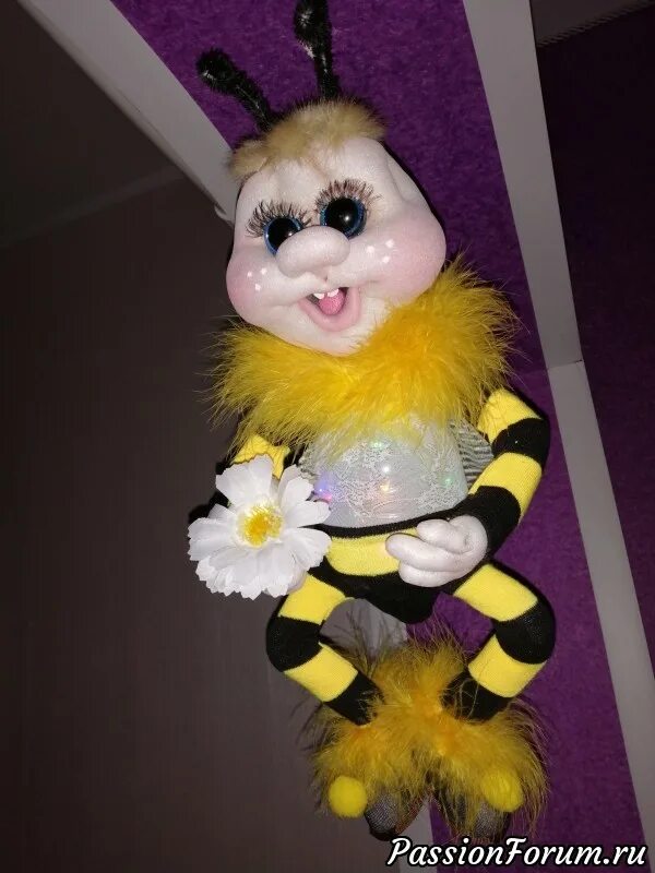 Пчелка жу жу. Пчёлка жу-жу-жу детская. Игрушка Пчелка жу жу. [Игрушки] кукла-светильник «Пчелка жу-жу» (Елена Лаврентьева).