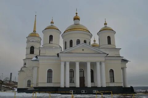 Храм б