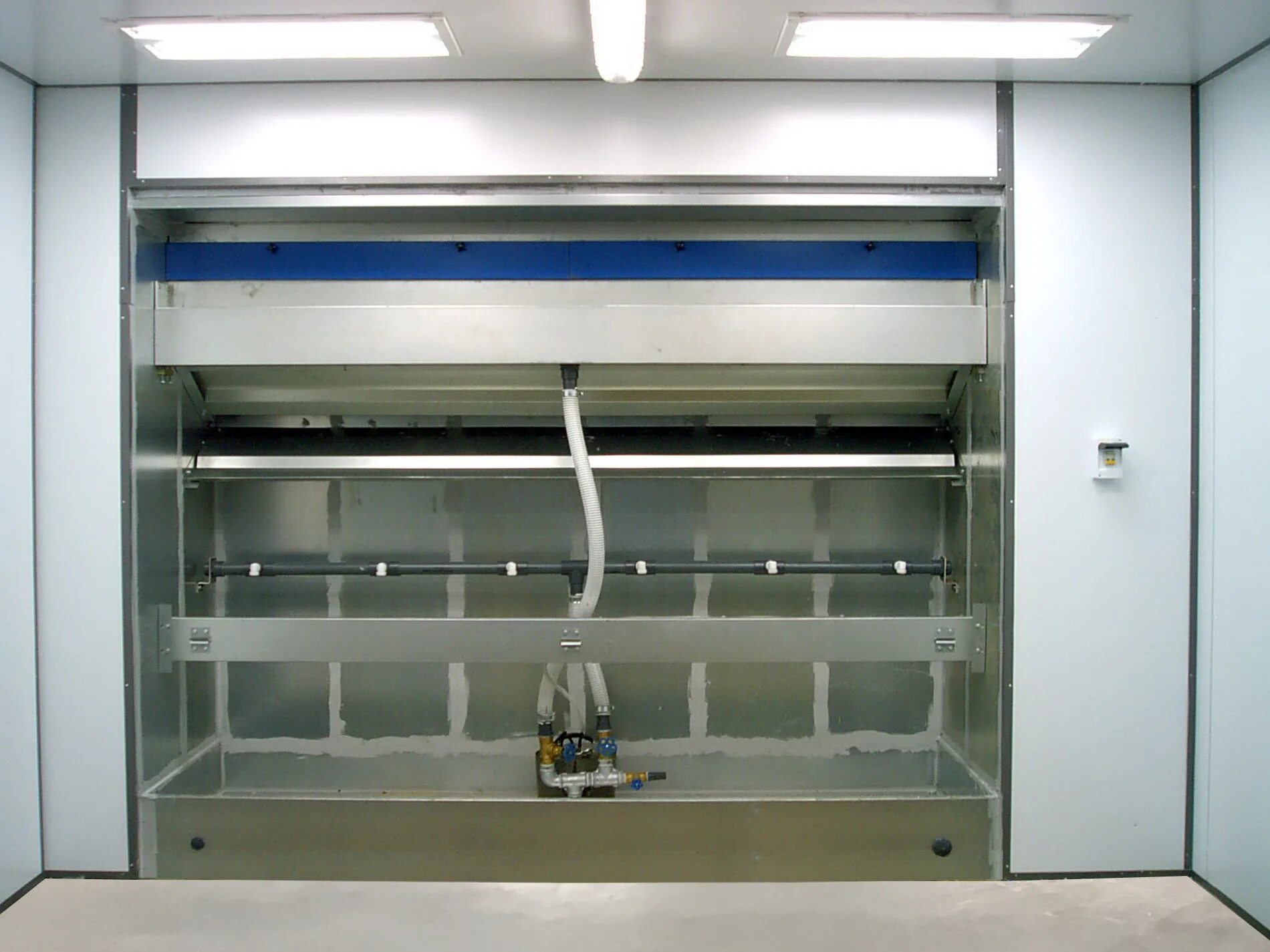 14. Покрасочная камера w4000 для мебели. Покрасочная камера mq 25b. Покрасочная камера для фасадов мдф. Автоматическая покрасочная линия.