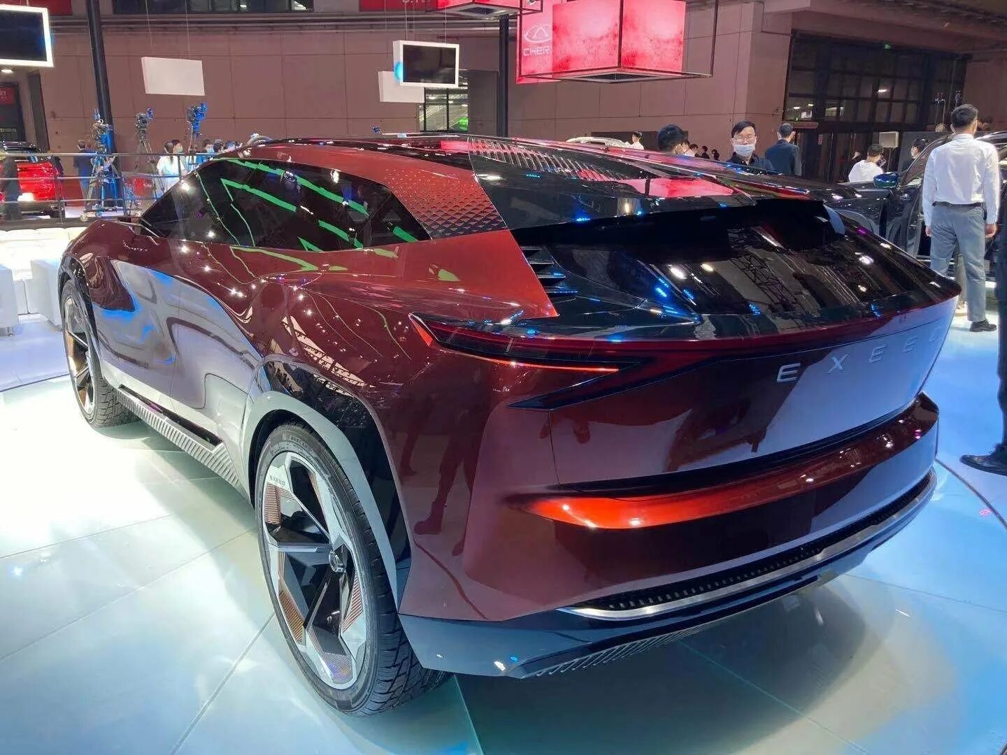Эксид 2025. Chery exceed stellar. exceed stellar 2025. exeed lx 2025. китайская машина exceed 2025.