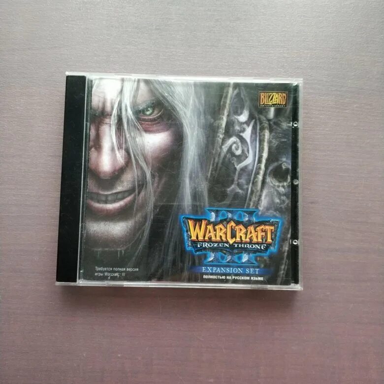 Диски варкрафт. Warcraft 3 диск. варкрафт 3 cd disk. warcraft 3 frozen throne диск. лицензионный диск warcraft 3.
