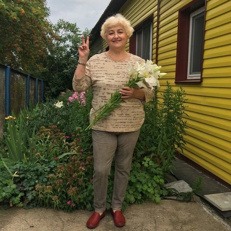 Женщины от 55 до 60 лет. Женщины 65 70 лет. Женщины от 50 до 65. Женщины от 50 до 65. Женщины в возрасте 50 лет.