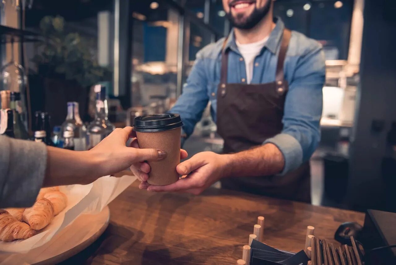 Дерек Таунсенд бариста. Кофейня «Coffee shop» в Афинах. Кофейня бариста. Кофе бариста. Бариста красноярск