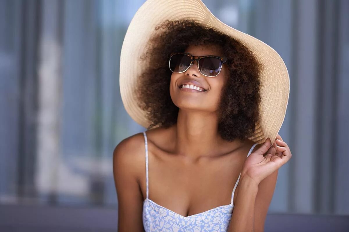 Wear a hat. Woman Black hat. Woman in hat. African woman in Sunglasses. She s wearing her hat