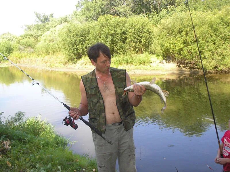 Рыбалка в курганской области. Рыбалка на Тоболе в Курганской области. Рыбалка на щуку Курганская область. Рыбалка на реке танып. Рыбалка в тайге России.