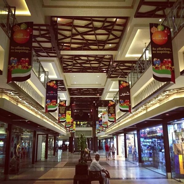 Аль хамра молл рас аль хайма. Al hamra mall торговый центр в рас аль хайма. rak mall рас эль хайма. al hamra mall магазины.