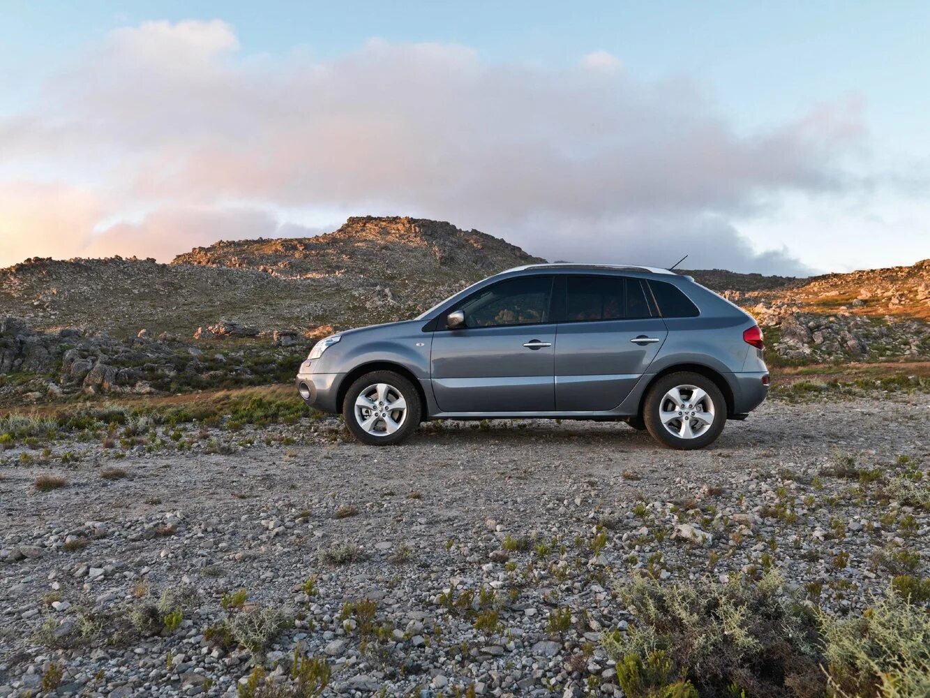 Рено колеос 2008. Рено колеос 2020. Газ рено колеос. Renault koleos 1. Renault koleos 2.