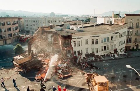 Earthquake destroy