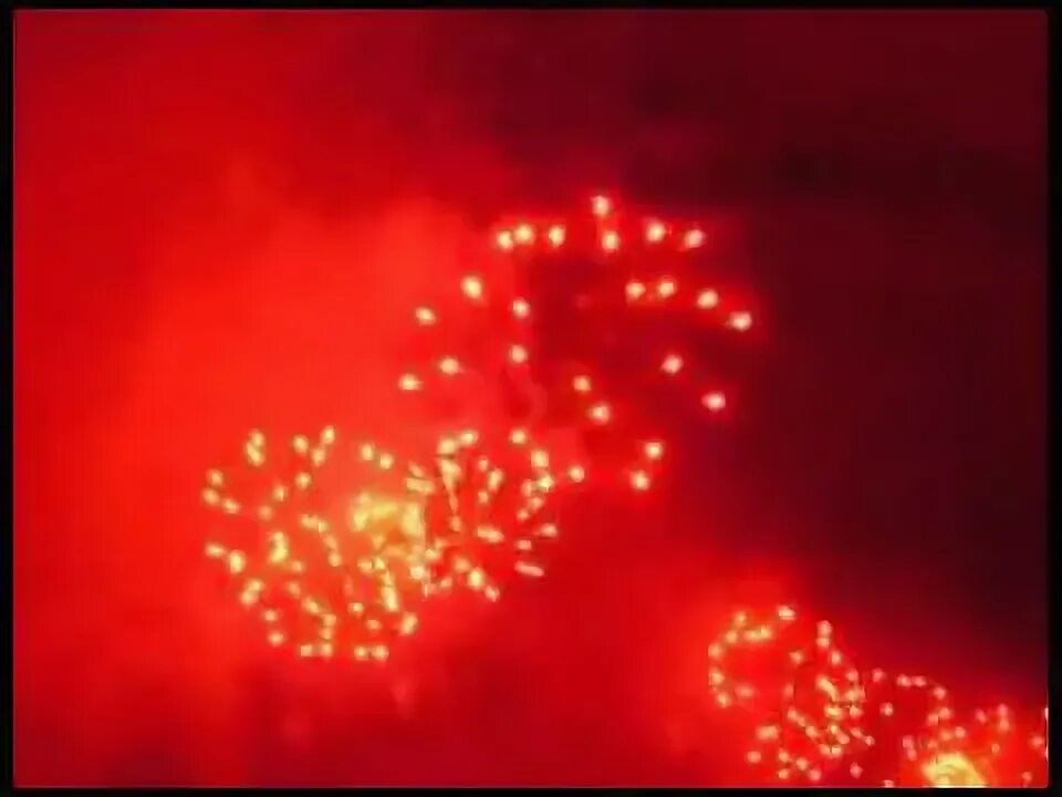 Видео салют победы 9 мая. Салют в луганске 9 мая. Салют победы в москве. Видео салют победы 9 мая. Волгоград 2015 салют из пушек 70 лет победы.