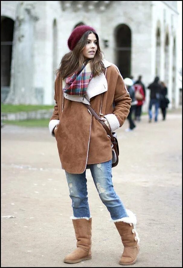 Что одеть под дубленку. Дубленка тренд 2022. Дубленка женская. Дубленки мода 2022-2023. Зимняя мода.