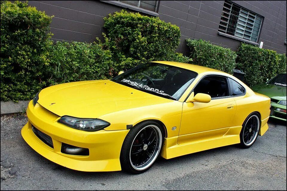 Silvia s15 купить. Nissan Silvia s15. Nissan Silvia s15 желтая. Nissan Silvia s15 Yellow. Nissan Silvia s13 Yellow.