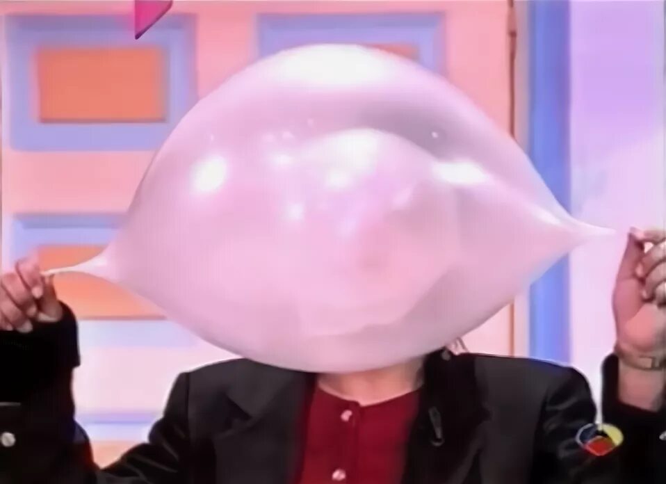 самая большая надутая жвачка. самый большой шар из жвачки. огромный шар. самые большие пузыри из жвачки. самые большие пузыри из жвачки.