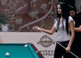 Керемет ыстық және өте сексуалды сәби Капри Кавалли өзінің керемет денесін көрсетеді