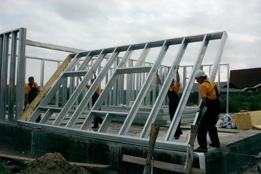 Каркасники из лстк. Каркас 20 футового из лстк. Ферма из лстк 12 м. Металлический термопрофиль лстк. Каркасные здания из металлоконструкций.