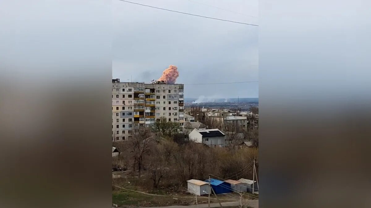 Что за взрывы воронеже сейчас слышны. Завод Заря Рубежное взорвали. Взрыв в Рубежном. Взрыв в Воронежской области.