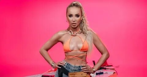 Uzun oyoqli jojalar porno