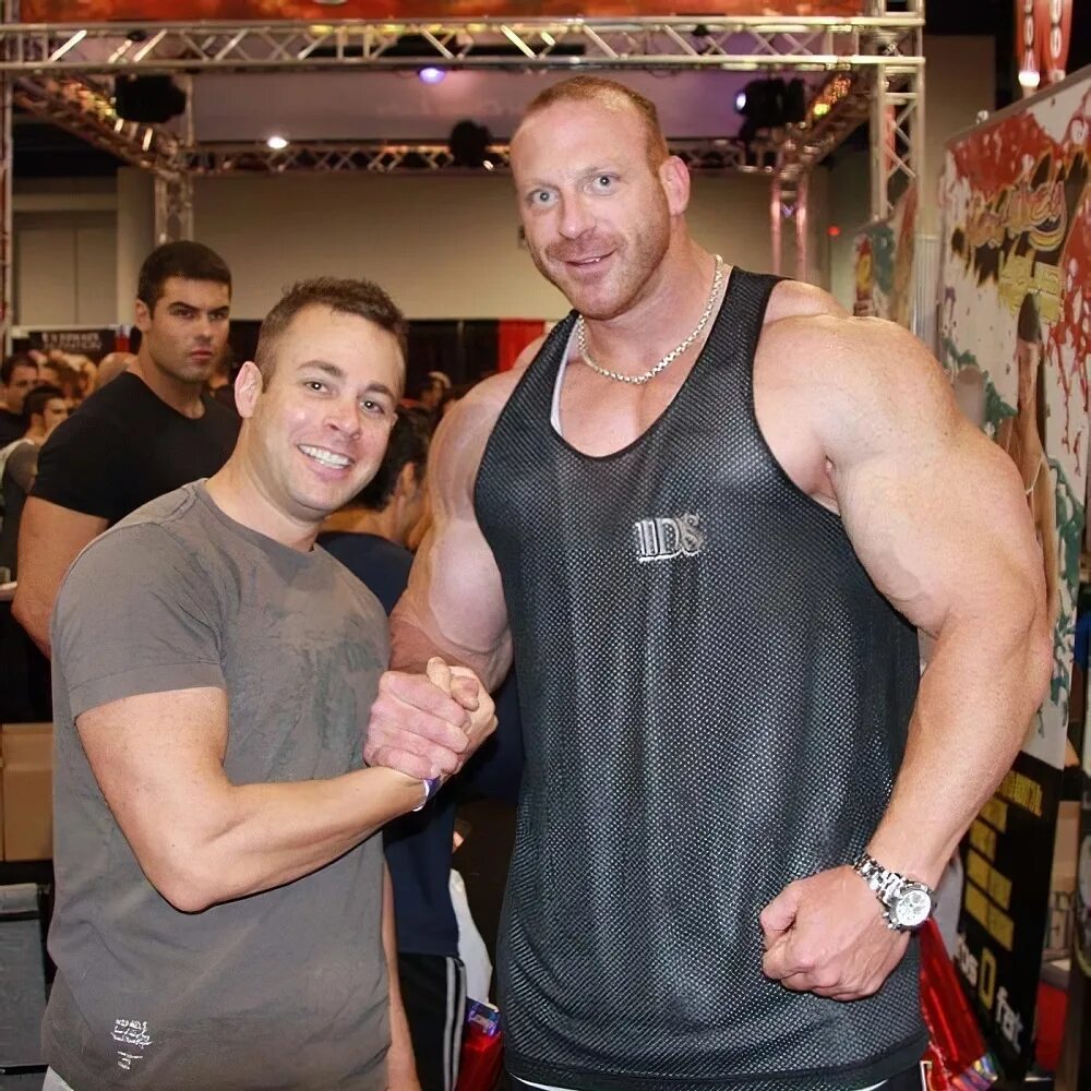 Ноэх стир рост и вес. Рост 2 метра вес 120кг. Рост и вес. Самая высокая девушка. Таблица рост вес имт.