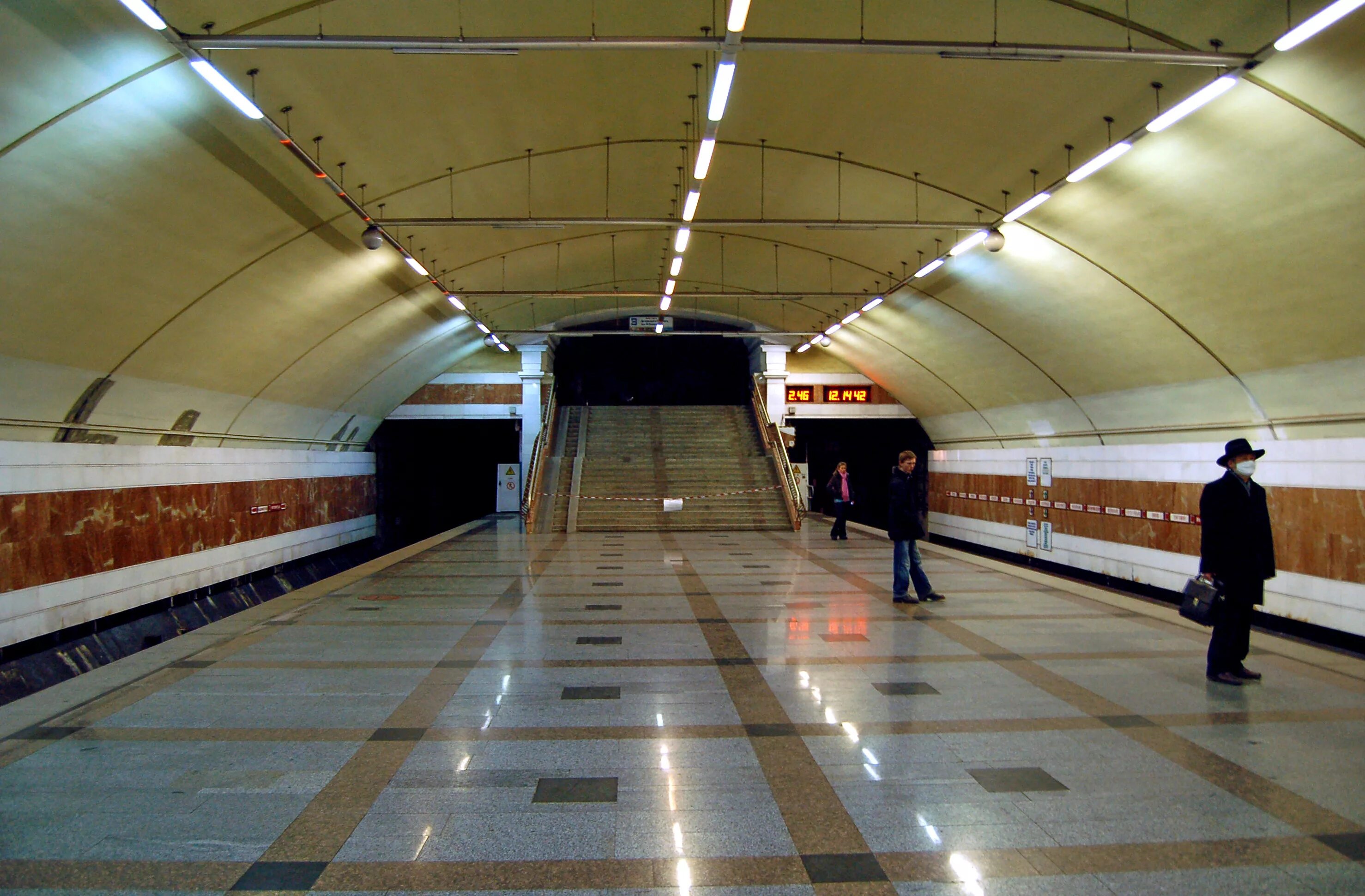 Односводчатая станция метро. Киев житомирская. Житомирская (станция метро). Станция метро академгородок. Малая житомирская улица.