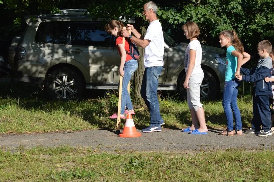 можно ли гулять во дворе