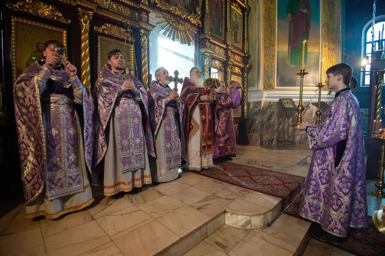 Настоятель Петропавловского собора в Томске. Настоятель Богоявленского собора в Томске. Томская митрополия русской православной церкви. Митрополия русской православной