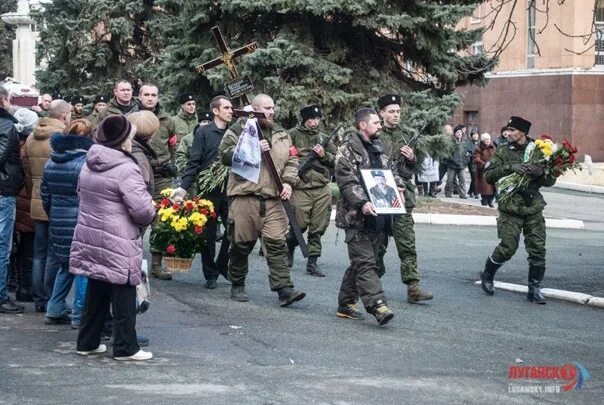 Похороны бати гительмана фото. Похороны бати гительмана. Похороны бати. Глава днр захарченко похороны. Похороны александразахарчнко.