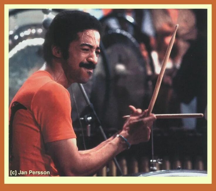 Tony williams. Тони уильямс (барабанщик). tony williams lifetime. счастливый барабанщик.