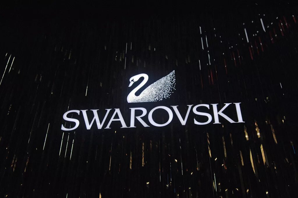 Бренд swarovski. Сваровски эмблема. swarovski надпись. сваровски бренд. swarovski бренд логотип.