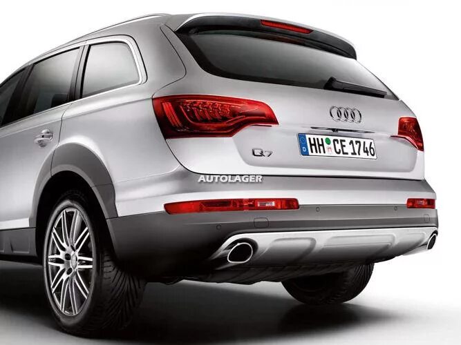 Бампер ауди q7 2016. Q7 задний. Ауди q7 black line. Задний фонарь ауди q7. Бампер audi q7 4l.