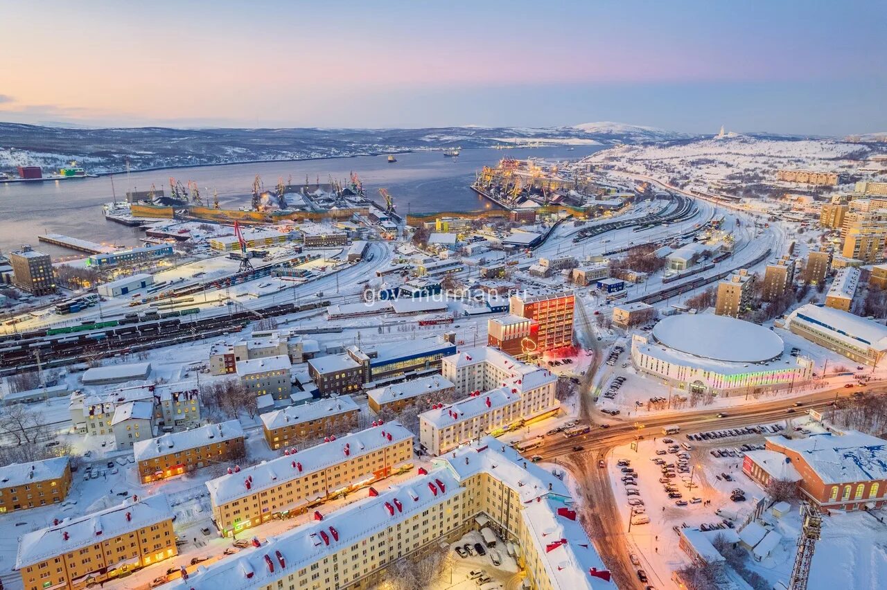 Тэц мурманск. Мурманск фото города 2021. Кольский край мурманская область город мурманск. Кольский залив порт мурманск. Судоремонтный завод ммф мурманск.