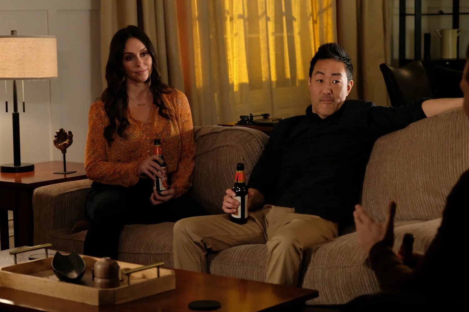 911 служба спасения сериал. Мэдди бакли 911 служба спасения (2018). 911 служба спасения мэдди. Дженнифер лав хьюитт 911 служба спасения. 911 служба спасения сериал 2021.