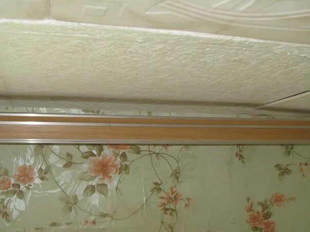 Современные деревянные карнизы для штор. Деревянные гардины для штор. Багетный карниз 251 вендетта. Авито гардины. Авито гардины.