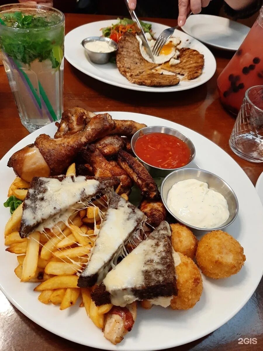Пивной дом астрахань савушкина. Пивной дом beer house, астрахань. beer house астрахань савушкина. бир хаус астрахань красного знамени. астрахань бир хаус савушкина меню.
