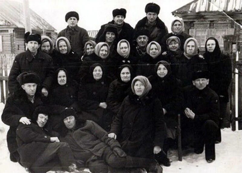 Жители енисейской губернии. Переселенцы в сибирь в начале 20 века. Переселенцы красноярского края. Енисейская губерния красноярский край 19 века. Енисейская губерния красноярский край 19 века.