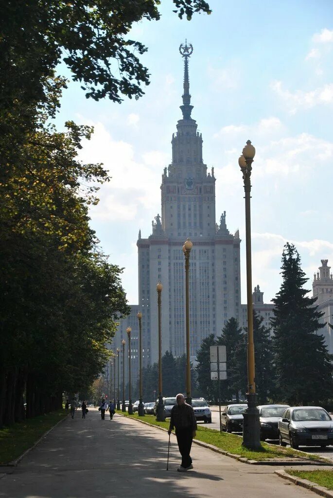 Мгу район москвы. Район МГУ. Московский государственный университет имени м.в.Ломоносова，МГУ. Москва МГУ Ламоновская. Новое здание МГУ.