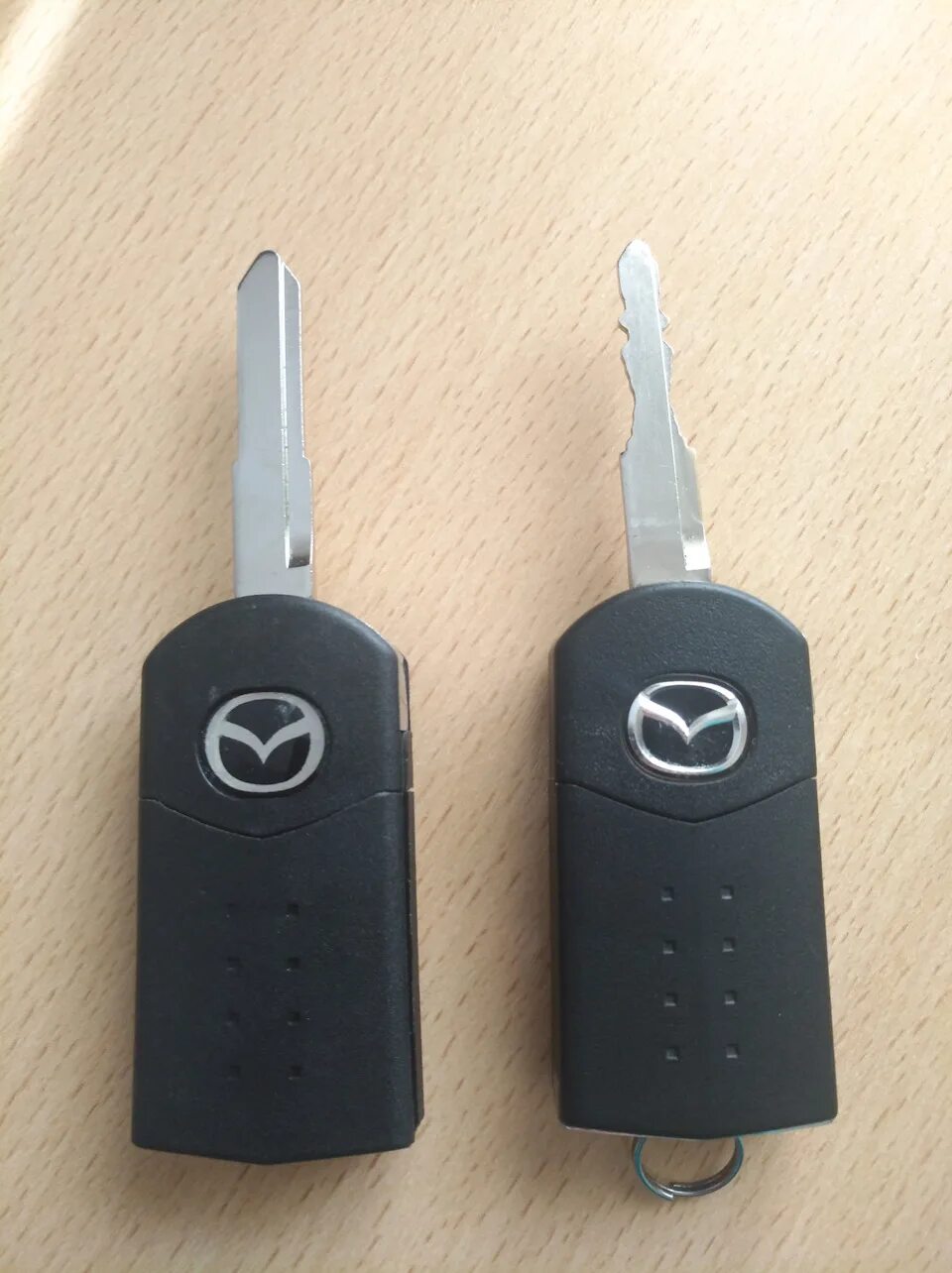Ключ mazda 6. Корпус ключа Мазда 6 pa-gf50k. Ключ Mazda 6 2021. Mazda 6 2021 штатный ключ. Корпус ключа Мазда 6 2021 год.