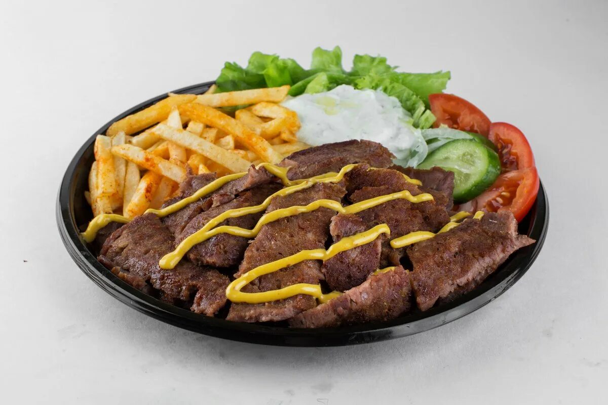 Gyro отзывы. Гирос гриль. Фаст фуд Grill go. Турецкая фирма гриль. Gyros Grill на белом рынке интерьер.