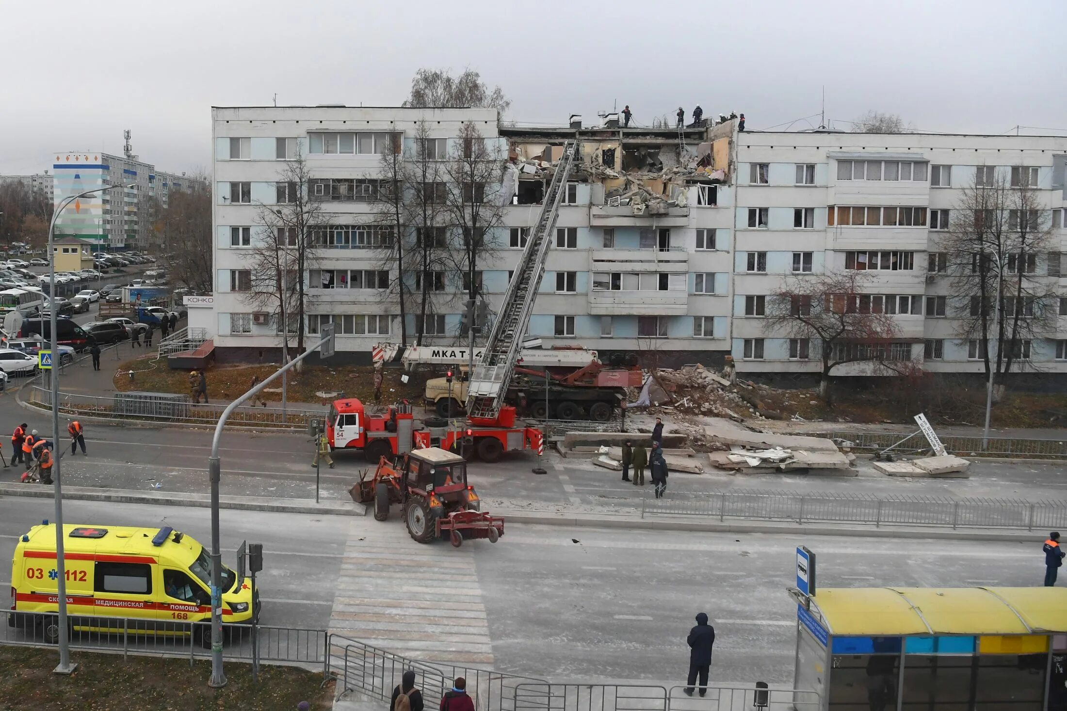 Что взорвали в татарстане. Взрыв газа в Набережных Челнах 2021. Взрыв газа Набережные Челны. Взрыв газа в пятиэтажке в Набережных Челнах. Взорвался дом в Набережных Челнах.