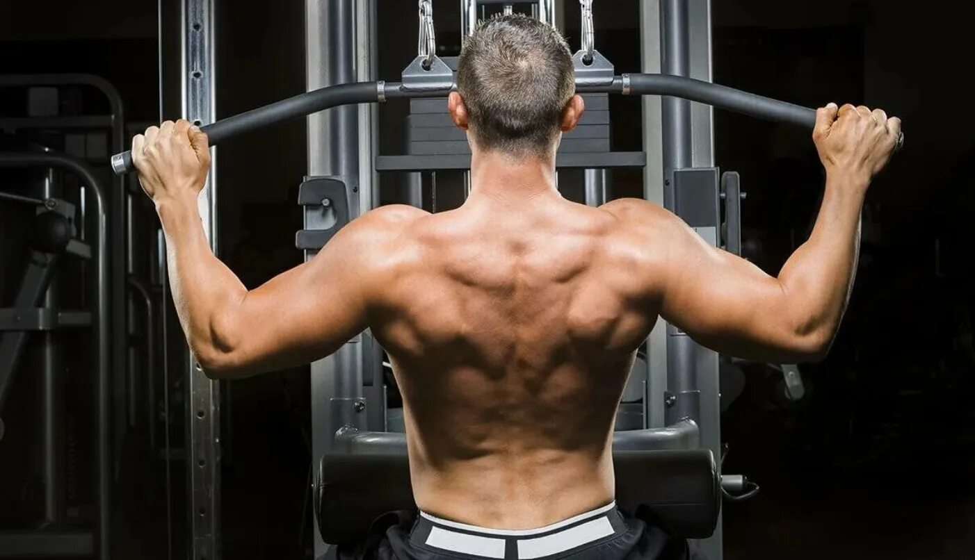 Lat Pulldown верхний блок. Тренировка спины. Тренировка спины в зале.