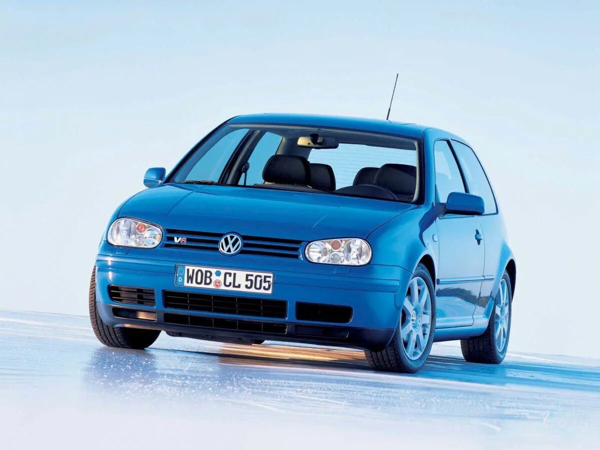 Фольксваген Golf 4. Фольксваген гольф 4 поколения. Volkswagen Golf 4 GTI. Volkswagen Golf 4 3 двери. Volkswagen motion