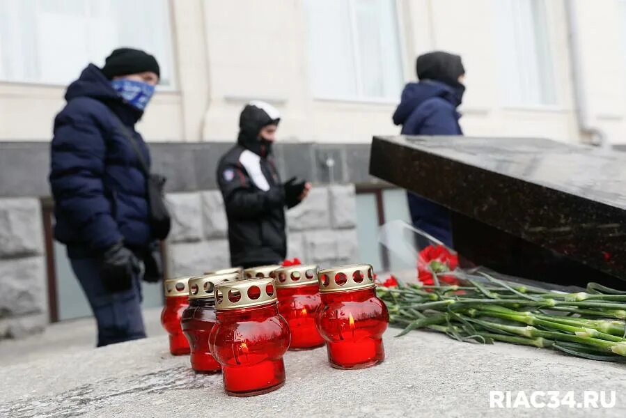 8 декабря 2013. Теракт в Волгограде вокзал. Теракт в Волгограде 2013 вокзал. Террористические акты в Волгограде.