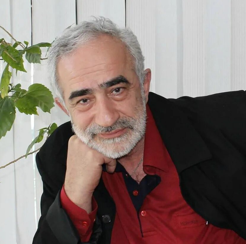 Сарик андреасян квн. Режиссер армянин. Режиссер армянин. Сарик андреасян квн. Сарик андреасян.