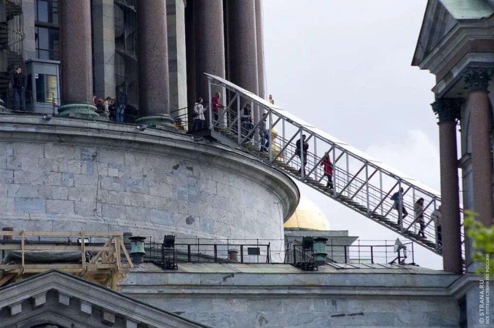 Подняться на колоннаду исаакиевского. Питер смотровая площадка исаакиевского собора. лестница на колоннаду исаакиевского собора. исаакиевский собор в санкт-петербурге лестница в колоннаду. исаакиевский собор смотровая площадка.