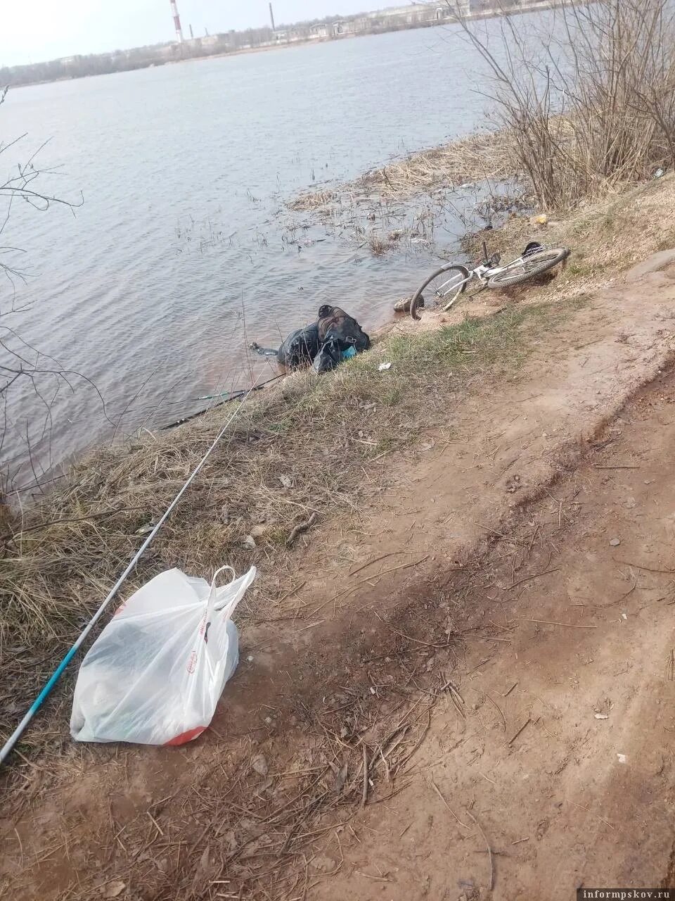 Паводок. Спасение утонувшей девушки. Рыбаки. Утонул апрель