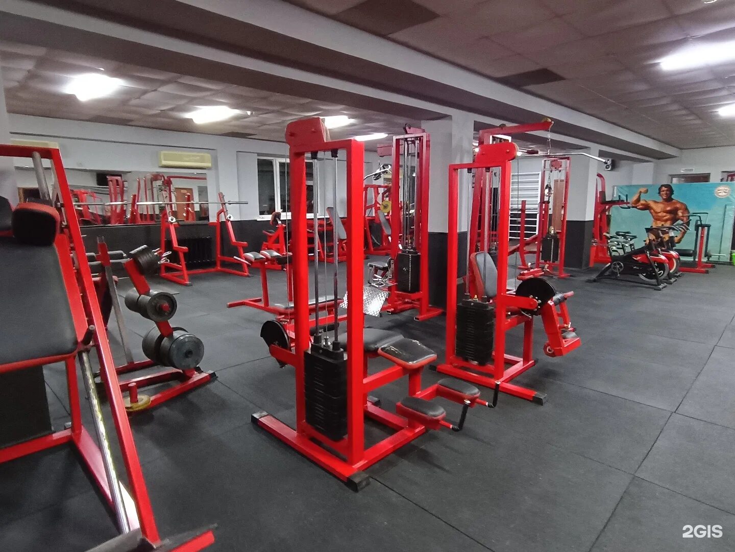 Тренажерный зал алматы. Алматы фитнес. Алматы арена зал. Лучшие залы в алматы. Фитнес арена алматы.
