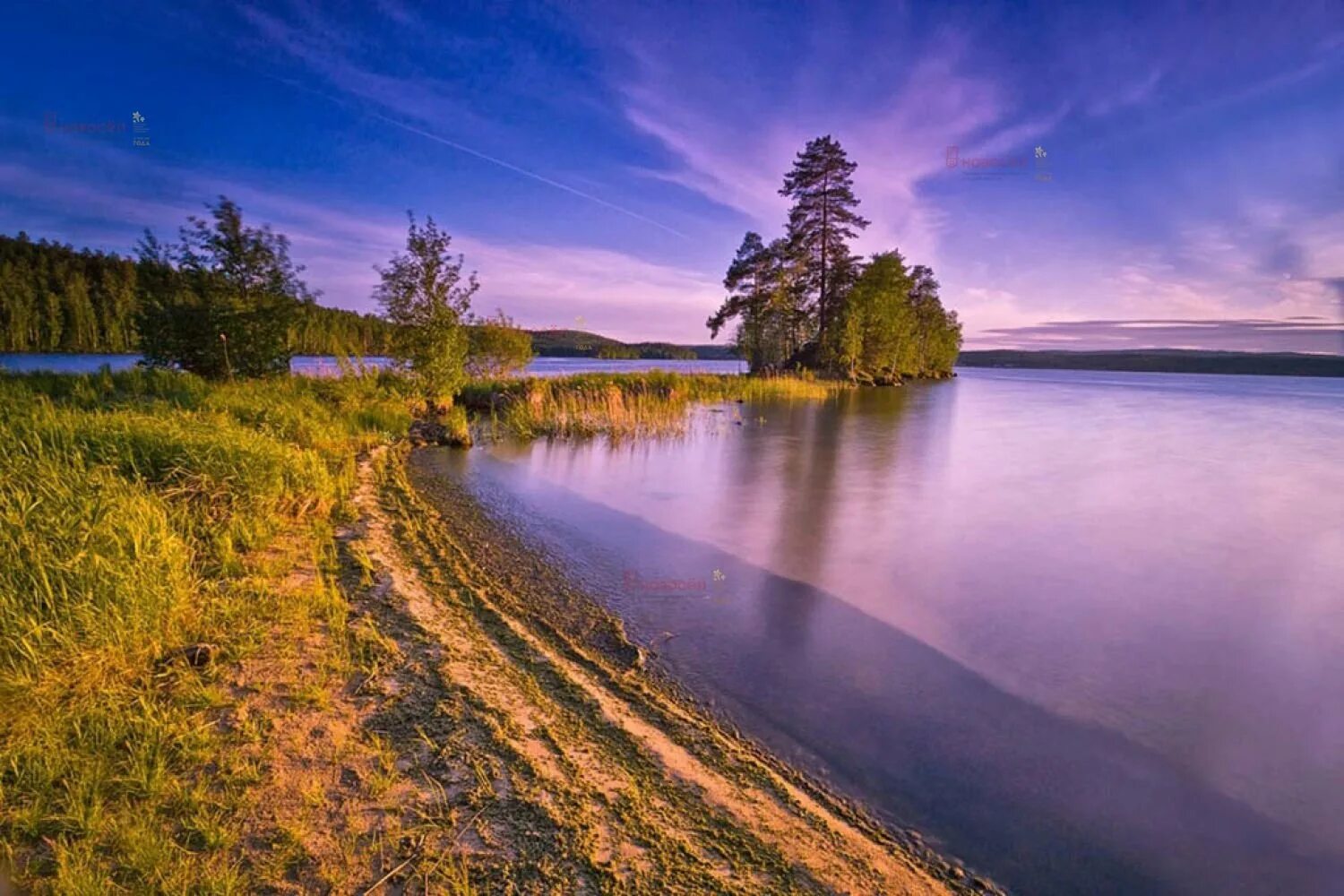 Озеро Таватуй Свердловская. Озеро Таватуй Урал. Калиново озеро Таватуй. Таватуй (посёлок).
