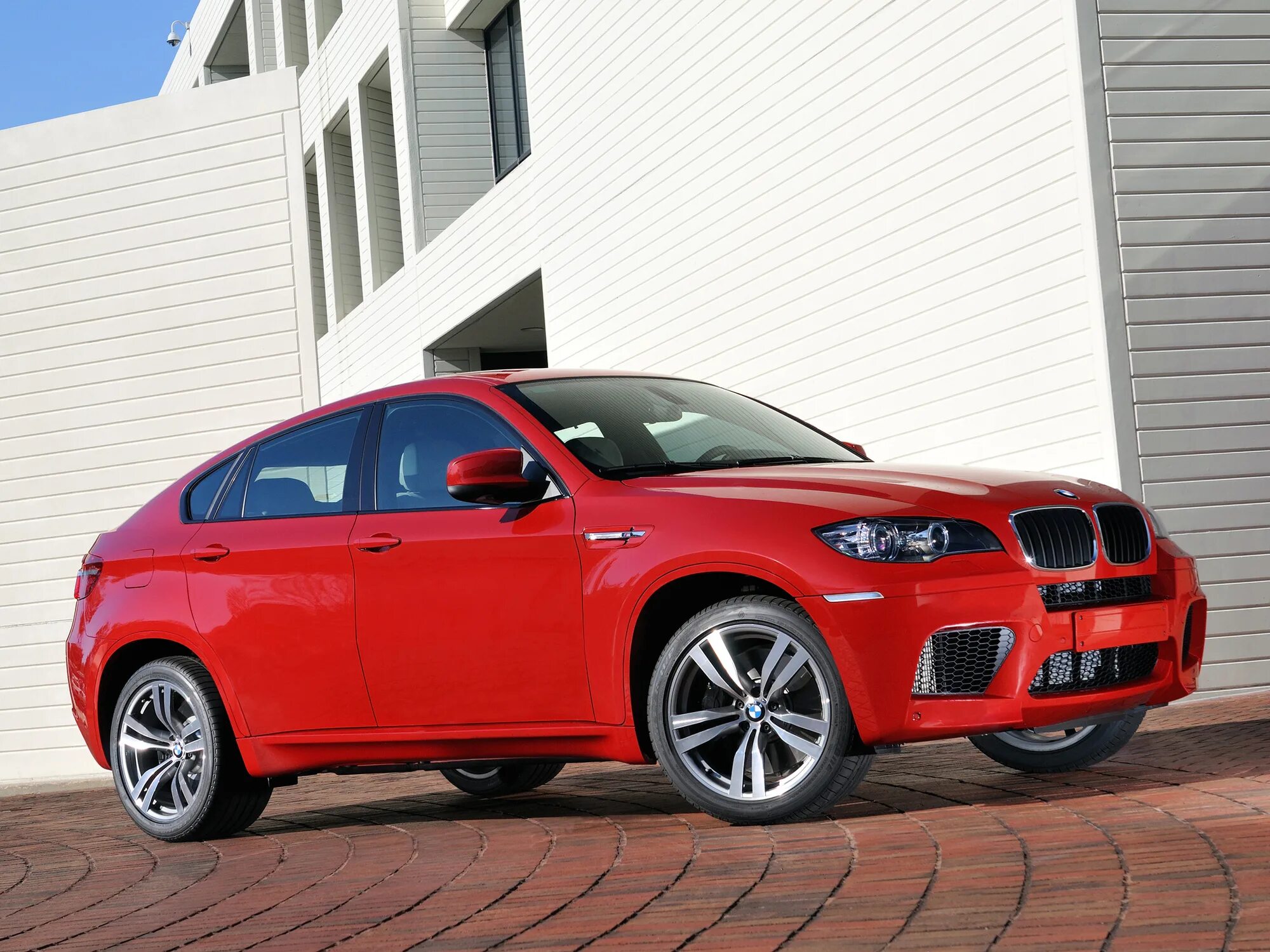 X6 e. BMW x6m красная. БМВ x6m e71. BMW x6 e71 красный. БМВ x6 2010.