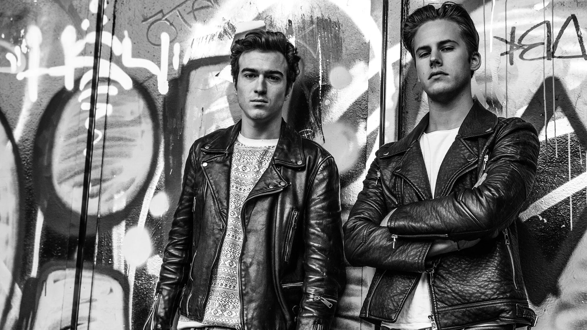 Offenbach дориан ло. Оффенбах группа 2021. Дориан ло оффенбах. Оффенбах группа. Группа ofenbach.